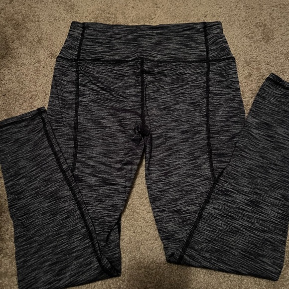 Victoria Secret Knockout Leggings - Picture 4 of 6
